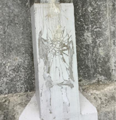 後埋め部のひび割れ